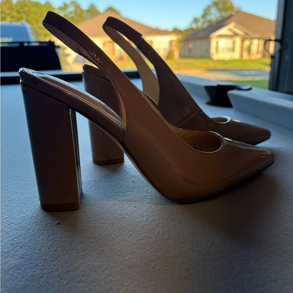 Jessica Simpson Camel Brown Pumps